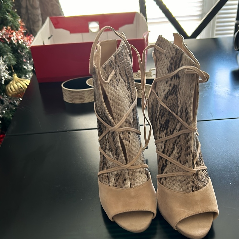 Guess booties brand new